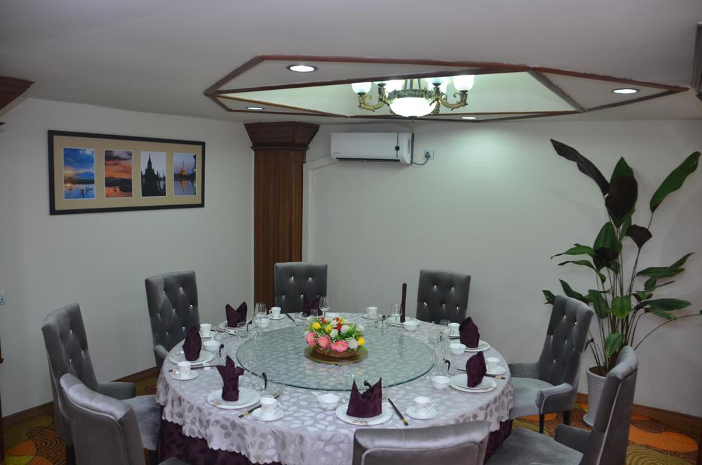 City Star Hotel Янгон Екстериор снимка