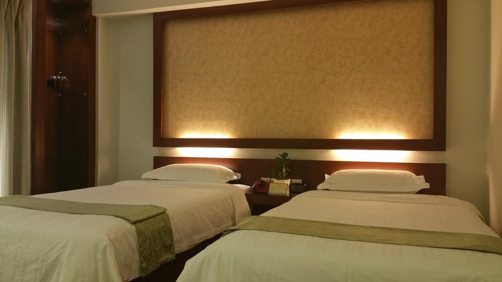 City Star Hotel Янгон Екстериор снимка