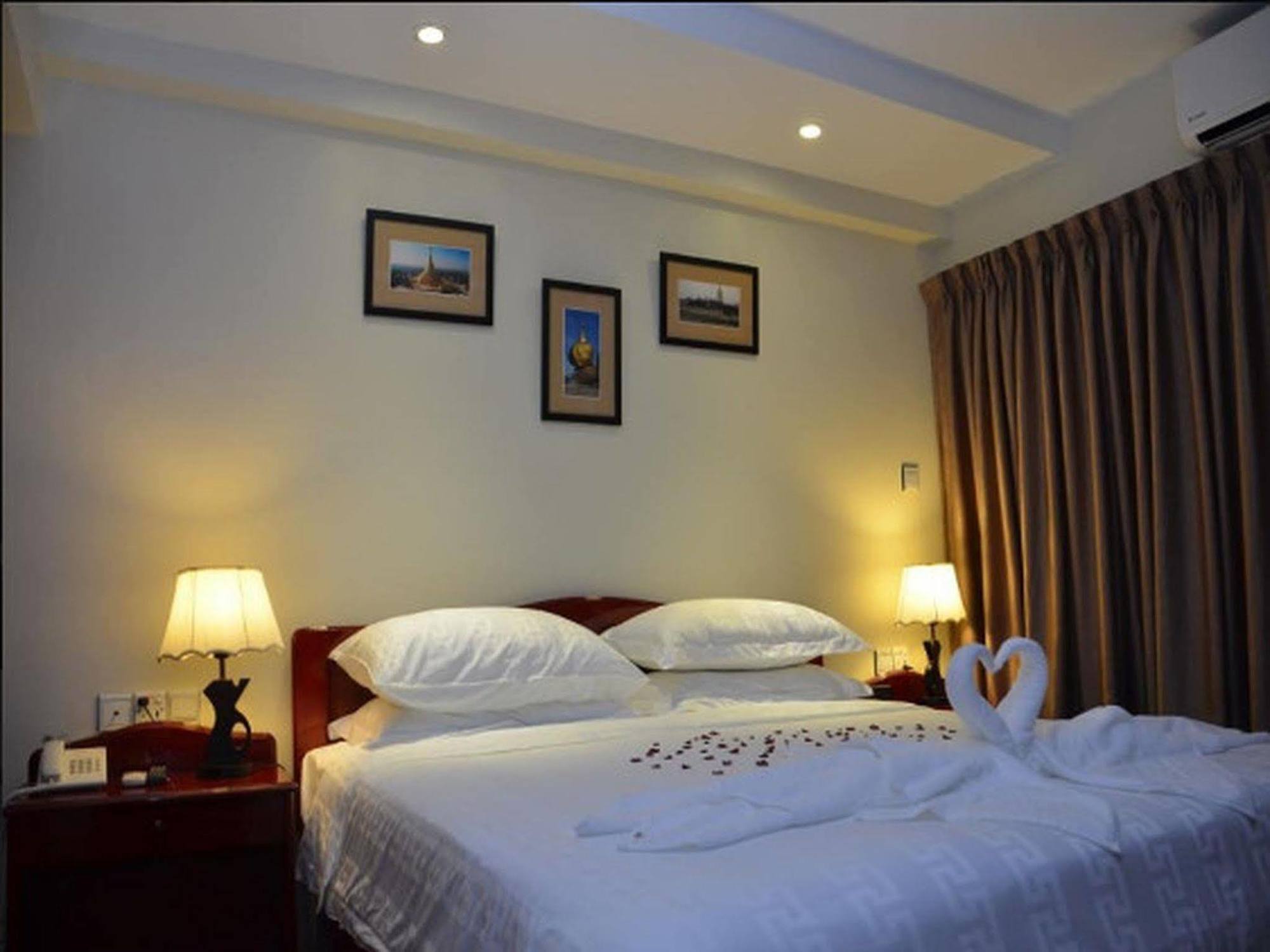 City Star Hotel Янгон Екстериор снимка