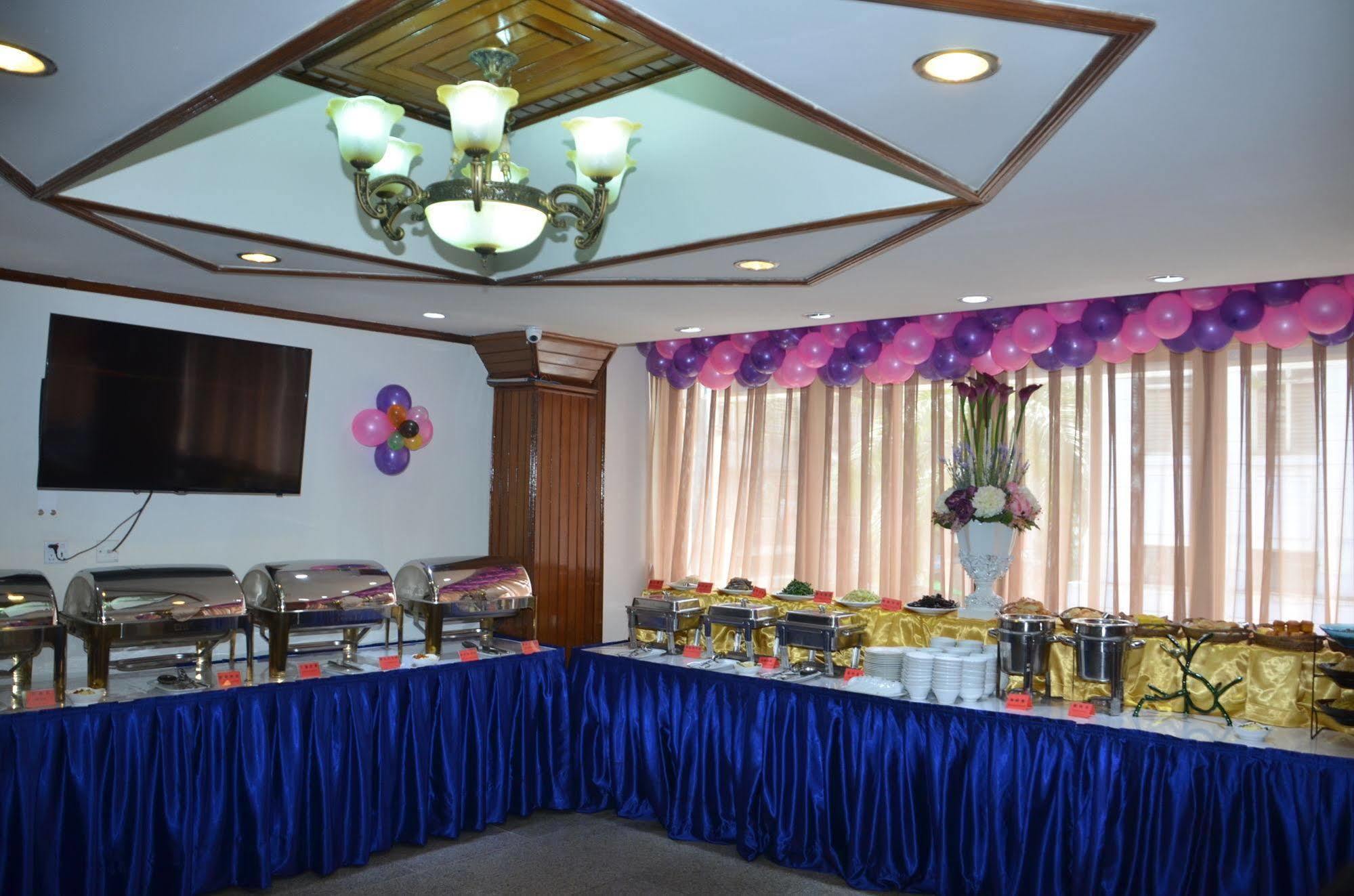 City Star Hotel Янгон Екстериор снимка